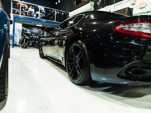 Used 2018 Maserati GranTurismo MC RWD image 9