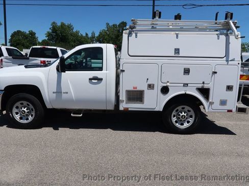 Used 2013 Chevrolet Silverado 2500 W/T RWD image 2
