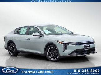 Used 2025 Kia K4 EX FWD video 1