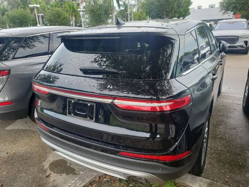 Certified 2024 Lincoln Corsair FWD image 4