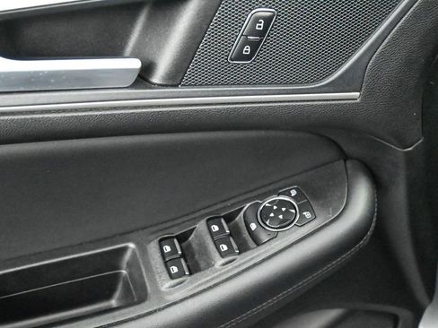 Used 2024 Ford Edge SEL image 27