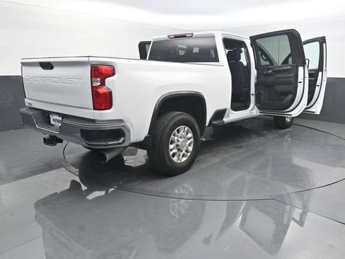 Used 2024 Chevrolet Silverado 2500 LT AWD/4WD image 53