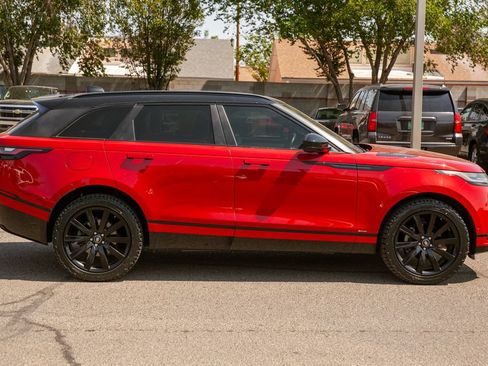 Used 2018 Land Rover Range Rover Velar R-Dynamic SE AWD/4WD image 4