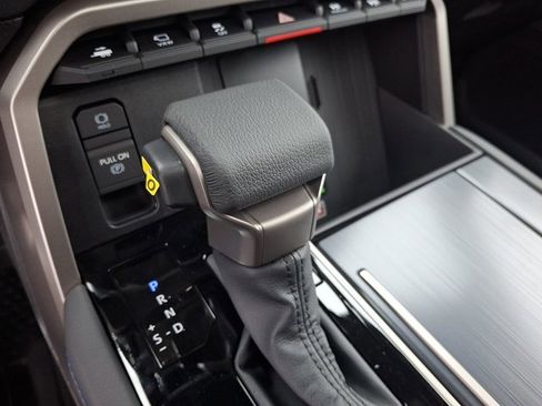 New 2026 Toyota Tundra Platinum AWD/4WD image 13
