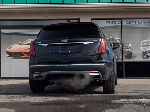 Used 2020 Cadillac XT5 Premium Luxury w/ LPO, Floor Liner Package image 3