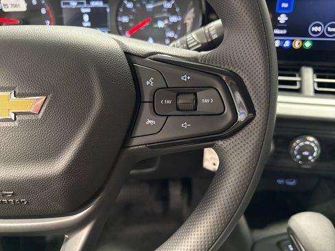 New 2026 Chevrolet Trax LS FWD image 4