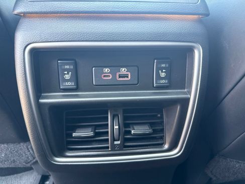 Certified 2022 Nissan Murano Platinum w/ Cargo Package AWD/4WD image 12