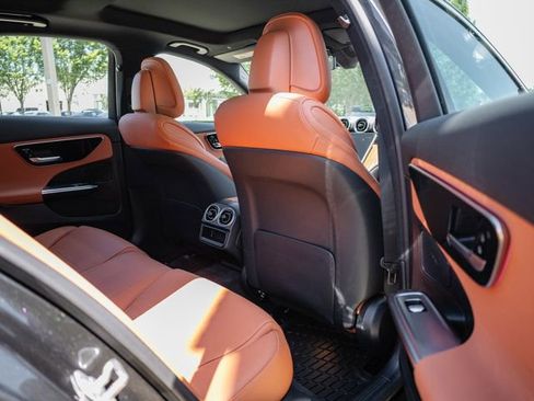 Certified 2025 Mercedes-Benz C 300 4MATIC Sedan image 31