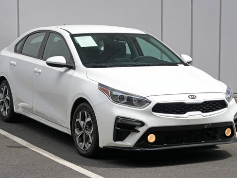 Used 2021 Kia Forte LXS FWD image 45