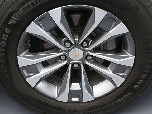 Used 2026 Chevrolet Equinox LT FWD image 42