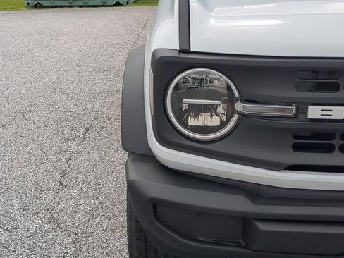 New 2025 Ford Bronco 4-Door image 8