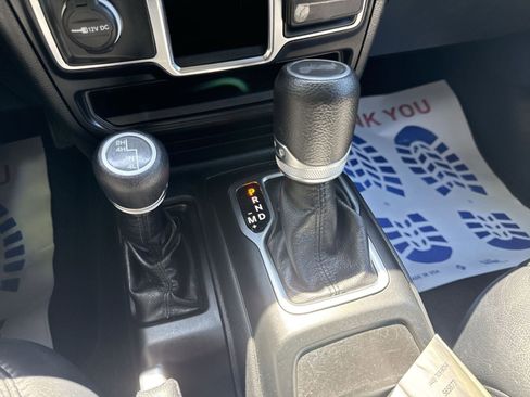 Used 2021 Jeep Wrangler Sport AWD/4WD image 19