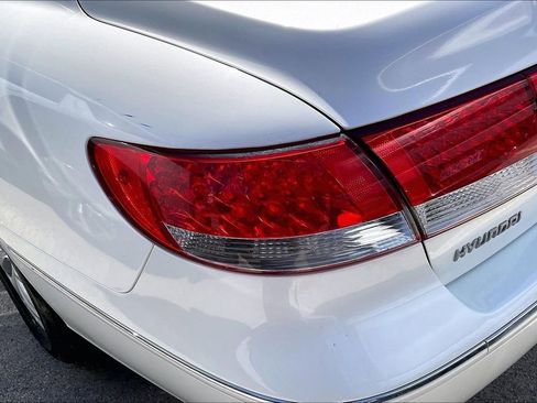 Used 2006 Hyundai Azera SE image 32
