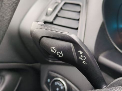 Used 2016 Ford Escape SE w/ SE Cold Weather Package image 25