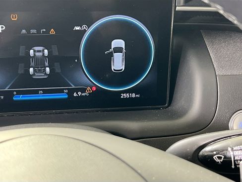 Used 2023 Hyundai Tucson Limited image 12