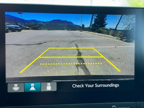 Used 2024 Honda HR-V LX image 12