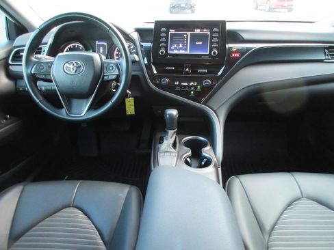 Used 2024 Toyota Camry SE FWD image 15
