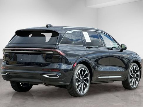 Used 2024 Lincoln Nautilus Black Label AWD/4WD image 5