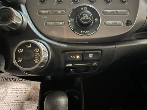 Used 2009 Honda Fit image 15