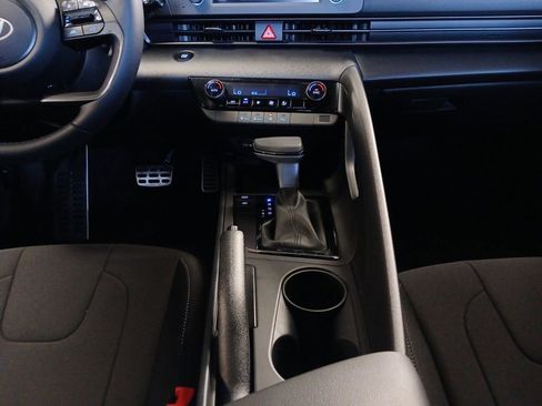 New 2026 Hyundai Elantra Sport FWD image 11