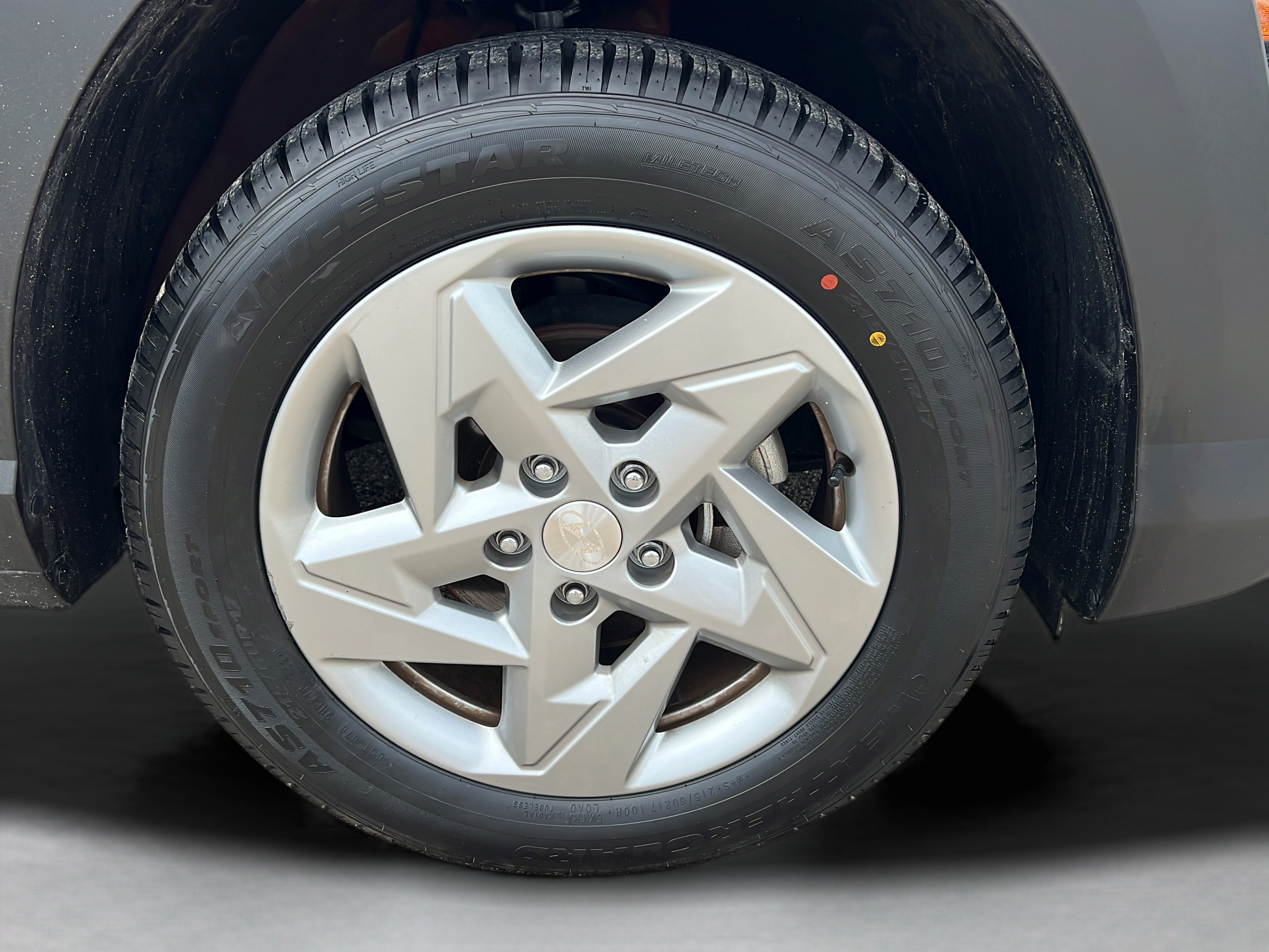 Certified 2025 Hyundai Kona SE FWD image 25