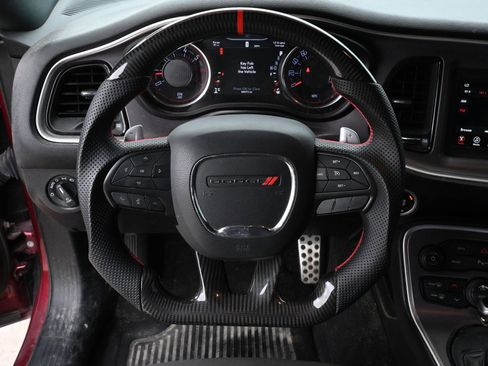 Used 2019 Dodge Challenger R/T RWD image 10