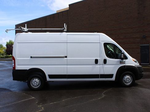 Used 2021 RAM ProMaster 2500 w/ Convenience Group FWD image 5