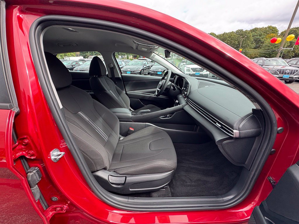 Used 2023 Hyundai Elantra SEL FWD image 23