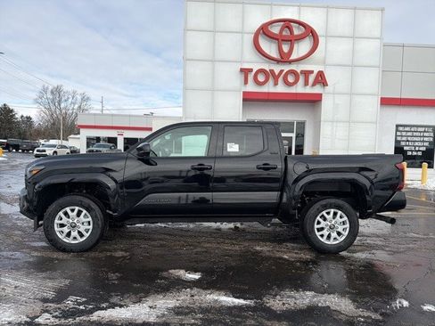 New 2026 Toyota Tacoma SR5 image 12