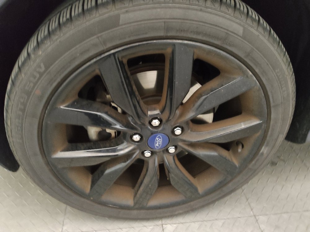 Used 2017 Ford Escape SE w/ SE Sport Appearance Package FWD image 31