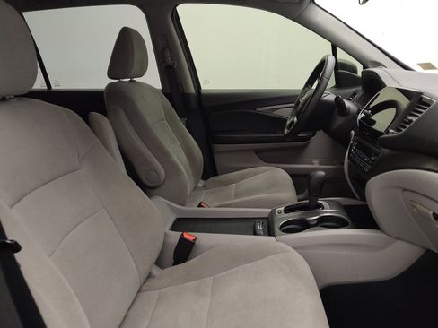 Used 2020 Honda Pilot EX image 21