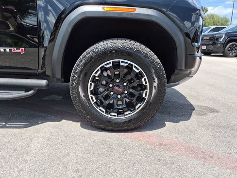 Used 2026 GMC Canyon AT4 AWD/4WD image 18