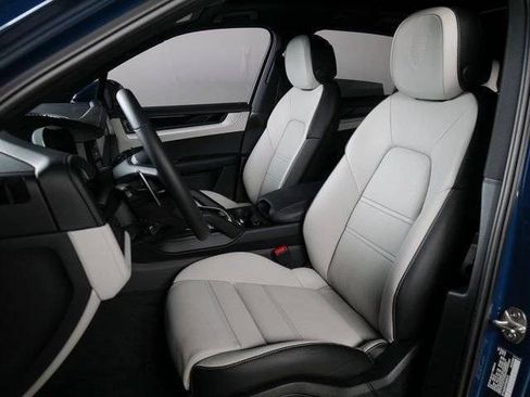New 2026 Porsche Cayenne AWD/4WD image 5