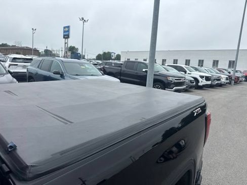Used 2024 GMC Sierra 1500 Elevation w/ LPO, Elevation Black Package AWD/4WD image 10