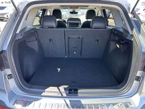 Certified 2023 Volkswagen Taos SE w/ Panoramic Sunroof Package image 27