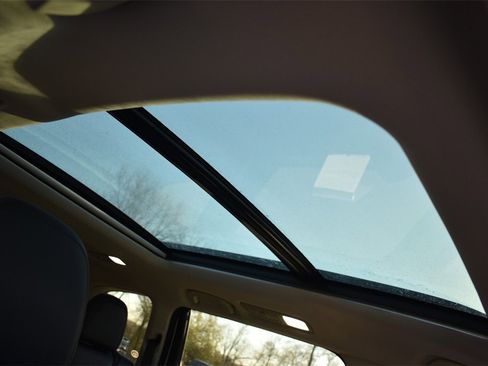 Used 2020 Subaru Ascent Limited w/ Technology Package image 15