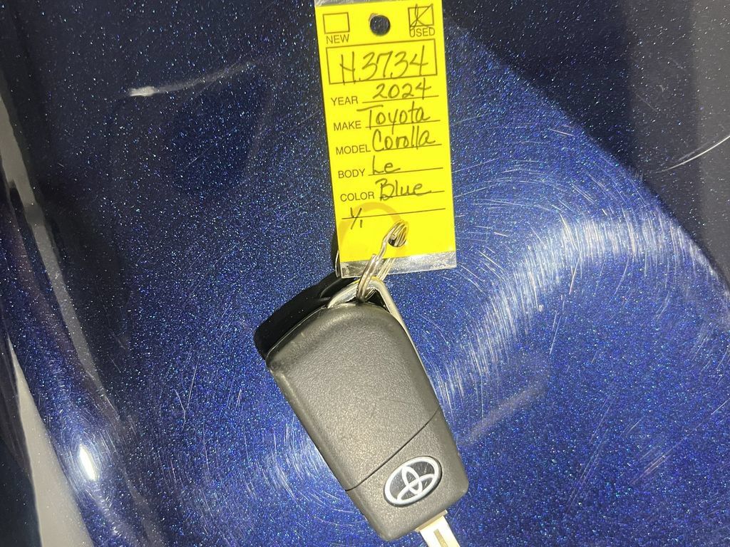 Used 2024 Toyota Corolla LE FWD image 46