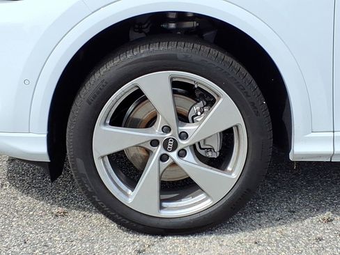 New 2025 Audi Q5 Premium Plus AWD/4WD image 11