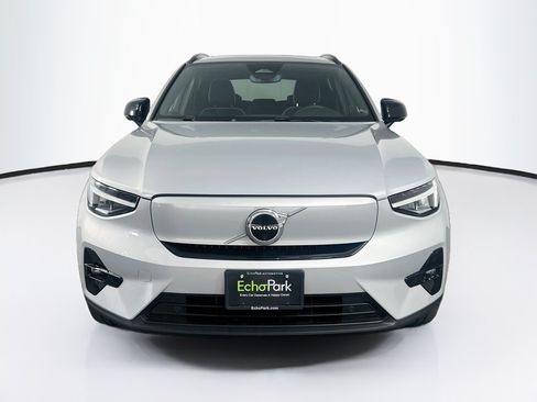 Used 2023 Volvo XC40 Recharge Plus AWD/4WD image 2