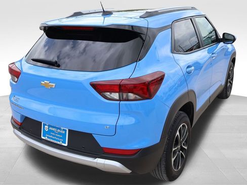 Used 2024 Chevrolet TrailBlazer LT w/ Convenience Package FWD image 6