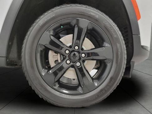 Used 2021 Jeep Grand Cherokee L Laredo AWD/4WD image 35