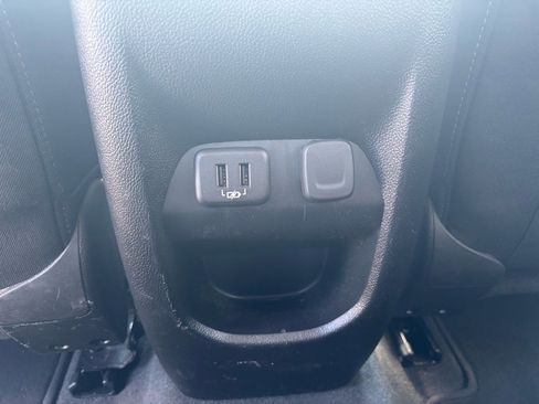 Used 2022 Chevrolet Colorado LT w/ Safety Package image 20