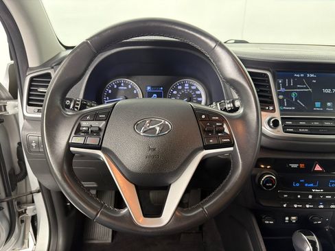 Used 2017 Hyundai Tucson SE Plus AWD/4WD image 14