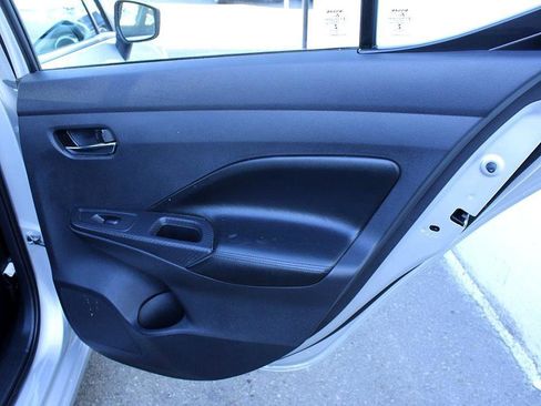 Used 2020 Nissan Versa SV image 13