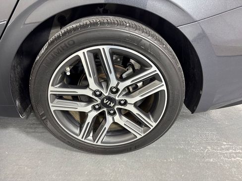 Used 2019 Kia Forte S image 31