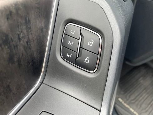 Used 2023 Ford F350 Lariat image 24