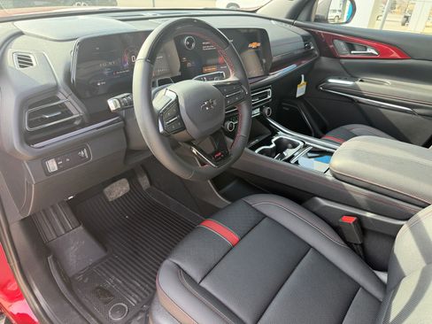 New 2026 Chevrolet Traverse RS w/ LPO, Floor Liner Package image 10