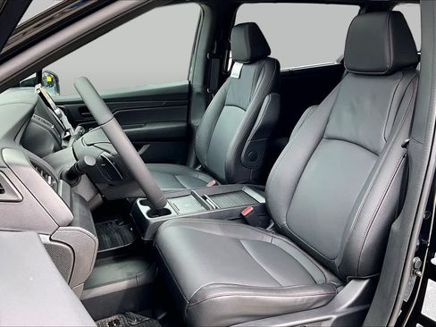 New 2026 Honda Odyssey Sport-L image 9