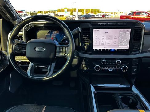 Used 2024 Ford F250 Platinum AWD/4WD image 17