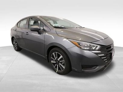 New 2025 Nissan Versa SV w/ Trunk Package